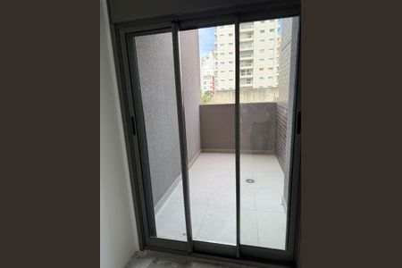 Apartamento à venda com 101m², 2 quartos e 1 vagaVaranda