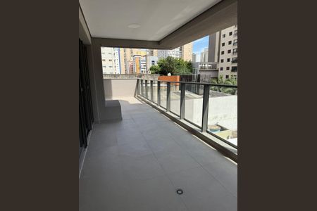 Apartamento à venda com 101m², 2 quartos e 1 vagaVaranda