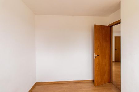 Quarto 1 de apartamento para alugar com 2 quartos, 43m² em Santa Cândida, Curitiba