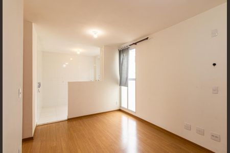 Sala de apartamento para alugar com 2 quartos, 43m² em Santa Cândida, Curitiba