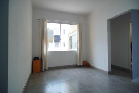 Sala de apartamento à venda com 2 quartos, 55m² em São Geraldo, Porto Alegre