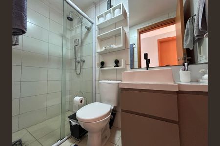 Apartamento à venda com 49m², 2 quartos e 1 vaga Apartamento à venda com 49m², 2 quartos e 1 vagaBanheiro