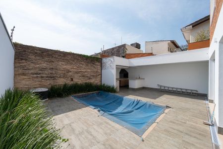 Casa à venda com 270m², 3 quartos e 2 vagasPiscina