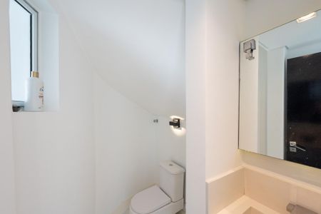 Lavabo de casa à venda com 3 quartos, 270m² em Indianópolis, São Paulo