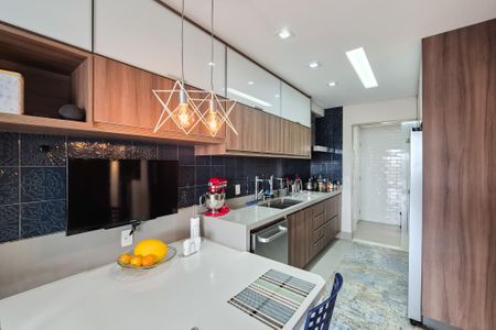 Cozinha de apartamento à venda com 3 quartos, 180m² em Nova Petrópolis, São Bernardo do Campo