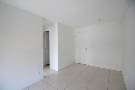 Sala de apartamento para alugar com 2 quartos, 56m² em Freguesia (jacarepaguá), Rio de Janeiro