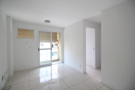 Sala de apartamento para alugar com 2 quartos, 56m² em Freguesia (jacarepaguá), Rio de Janeiro