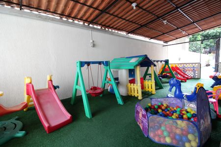 Apartamento à venda com 56m², 2 quartos e 1 vagaÁrea Comum - Playground