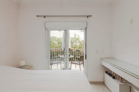 Casa à venda com 224m², 3 quartos e 2 vagasSuíte 1