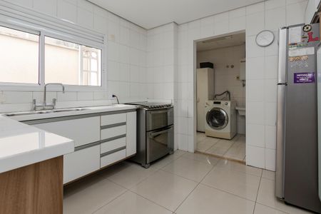 Casa à venda com 224m², 3 quartos e 2 vagasCozinha