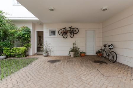 Casa à venda com 224m², 3 quartos e 2 vagasÁrea comum