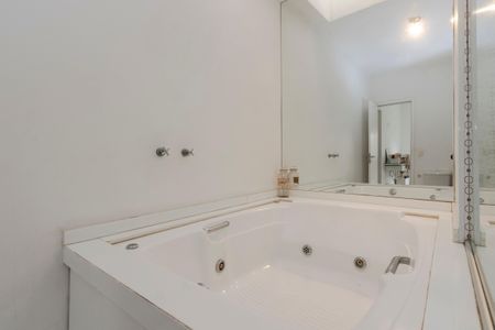 Casa à venda com 224m², 3 quartos e 2 vagasBanheiro da Suíte 1