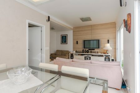 Casa à venda com 224m², 3 quartos e 2 vagasSala