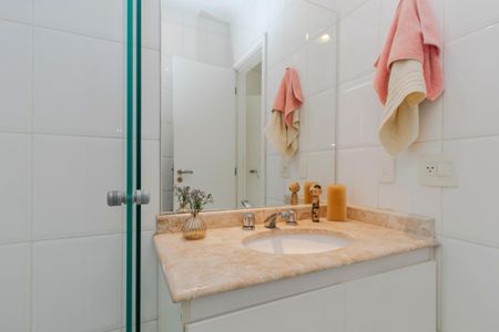 Casa à venda com 224m², 3 quartos e 2 vagasBanheiro da Suíte 3