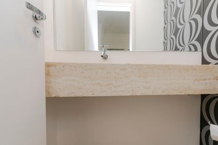 Casa à venda com 224m², 3 quartos e 2 vagasLavabo