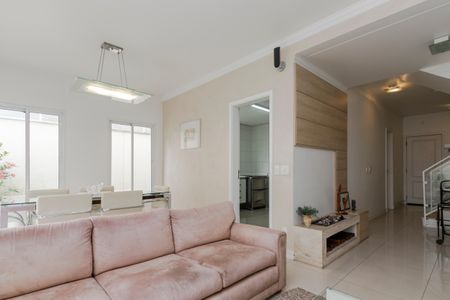 Casa à venda com 224m², 3 quartos e 2 vagasSala