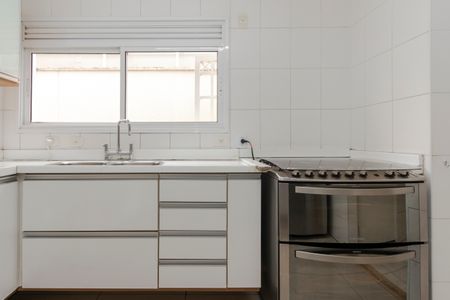 Casa à venda com 224m², 3 quartos e 2 vagasCozinha