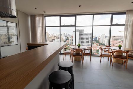 Apartamento para alugar com 32m², 1 quarto e sem vaga Apartamento para alugar com 32m², 1 quarto e sem vagaÁrea Comum - Salão de Festas