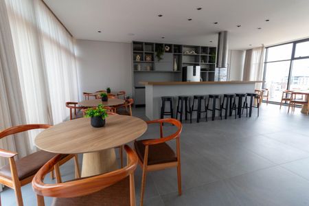 Apartamento para alugar com 32m², 1 quarto e sem vaga Apartamento para alugar com 32m², 1 quarto e sem vagaÁrea Comum - Salão de Festas