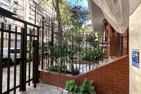 Apartamento à venda com 180m², 3 quartos e 1 vaga Apartamento à venda com 180m², 3 quartos e 1 vagaPlaquinha