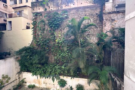 Apartamento à venda com 180m², 3 quartos e 1 vaga Apartamento à venda com 180m², 3 quartos e 1 vagaQuarto 01