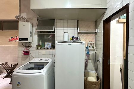 Apartamento à venda com 180m², 3 quartos e 1 vaga Apartamento à venda com 180m², 3 quartos e 1 vagaÁrea de Serviço