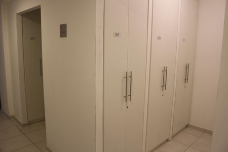 Studio à venda com 42m², 1 quarto e 1 vagaÁrea comum - Depósito