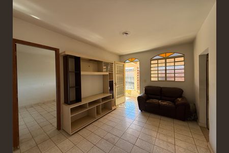 Casa à venda com 2 quartos, 360m² em Parque Sao Jose, Belo Horizonte