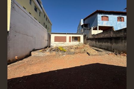 Casa à venda com 2 quartos, 360m² em Parque Sao Jose, Belo Horizonte