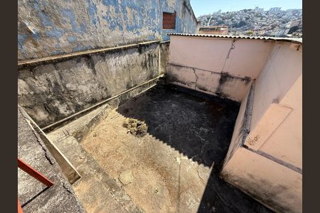 Casa à venda com 360m², 2 quartos e sem vaga