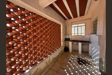 Casa à venda com 2 quartos, 360m² em Parque Sao Jose, Belo Horizonte