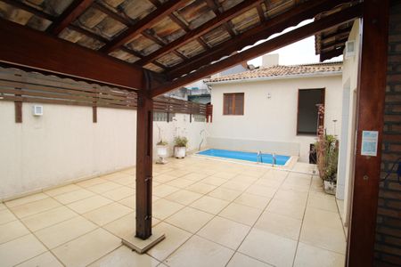 Casa à venda com 150m², 3 quartos e 4 vagasÁrea de Serviço