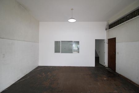 Casa à venda com 150m², 3 quartos e 4 vagasGaragem