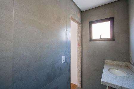 Casa à venda com 126m², 3 quartos e 2 vagasBanheiro da Suíte 1