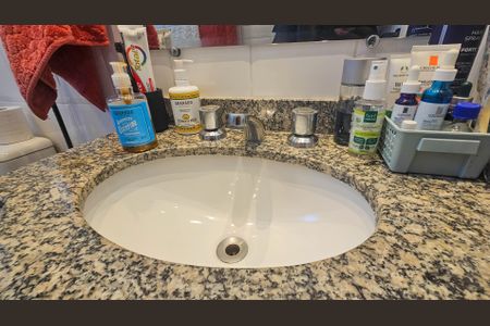 Apartamento à venda com 65m², 2 quartos e 2 vagasBanheiro Suíte