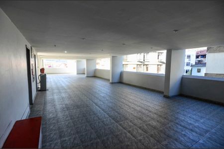 Apartamento à venda com 70m², 2 quartos e 1 vagaÁrea comum