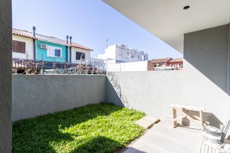 Casa à venda com 100m², 2 quartos e 1 vaga Casa à venda com 100m², 2 quartos e 1 vagaQuintal
