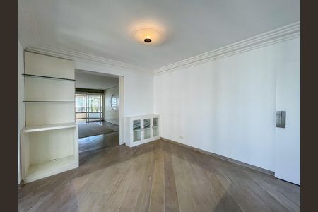 Apartamento à venda com 250m², 4 quartos e 4 vagas Apartamento à venda com 250m², 4 quartos e 4 vagasFoto 07