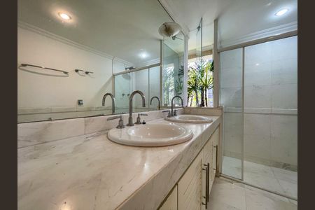 Apartamento à venda com 250m², 4 quartos e 4 vagas Apartamento à venda com 250m², 4 quartos e 4 vagasFoto 17