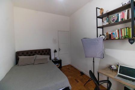 Quarto 1 de apartamento para alugar com 2 quartos, 70m² em Icaraí, Niterói