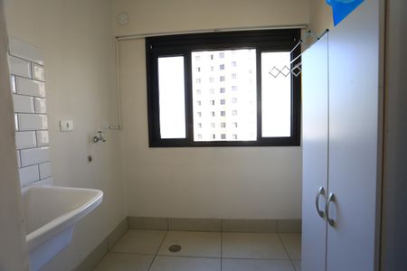 Apartamento à venda com 68m², 2 quartos e 1 vaga Apartamento à venda com 68m², 2 quartos e 1 vagaÁrea de Serviço