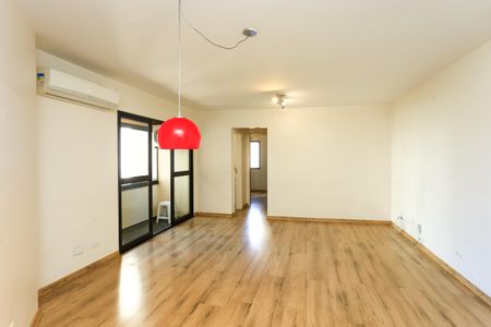 Apartamento à venda com 68m², 2 quartos e 1 vaga Apartamento à venda com 68m², 2 quartos e 1 vagaSala
