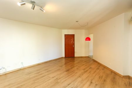 Sala de apartamento à venda com 2 quartos, 68m² em Jardim Maria Rosa, Taboão da Serra