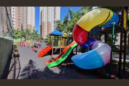 Apartamento à venda com 68m², 2 quartos e 1 vaga Apartamento à venda com 68m², 2 quartos e 1 vagaÁrea comum - Playground