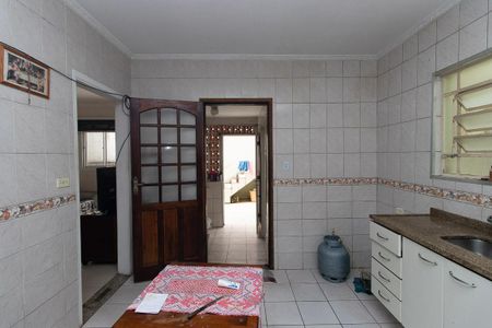 Casa para alugar com 80m², 3 quartos e 2 vagasCozinha