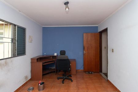 Casa para alugar com 80m², 3 quartos e 2 vagasSuíte