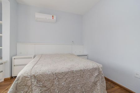 Apartamento à venda com 180m², 3 quartos e 2 vagasQuarto