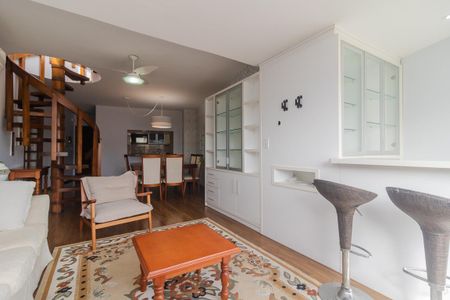Sala de apartamento à venda com 3 quartos, 180m² em Vila Assunção, Porto Alegre