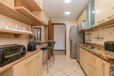 Apartamento à venda com 180m², 3 quartos e 2 vagasCozinha