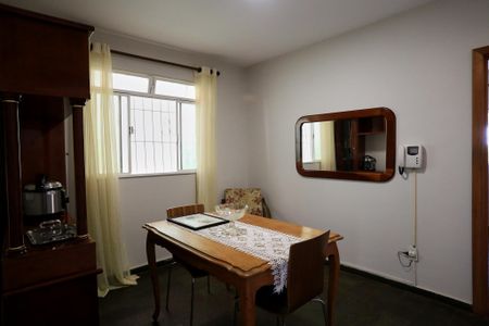 Sala de Jantar de casa para alugar com 2 quartos, 180m² em Jonas Veiga, Belo Horizonte